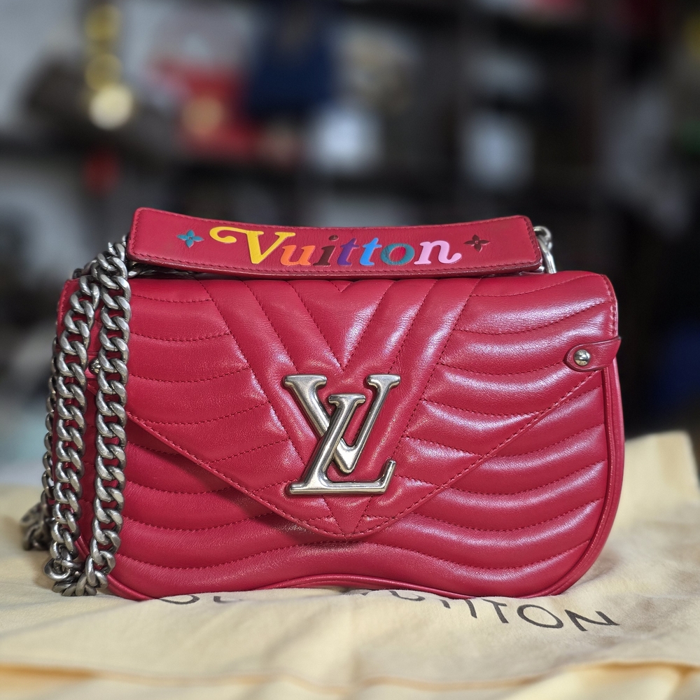 Louis Vuitton New Wave MM Leather Handbag/Shoulder/Crossbody Bag Red